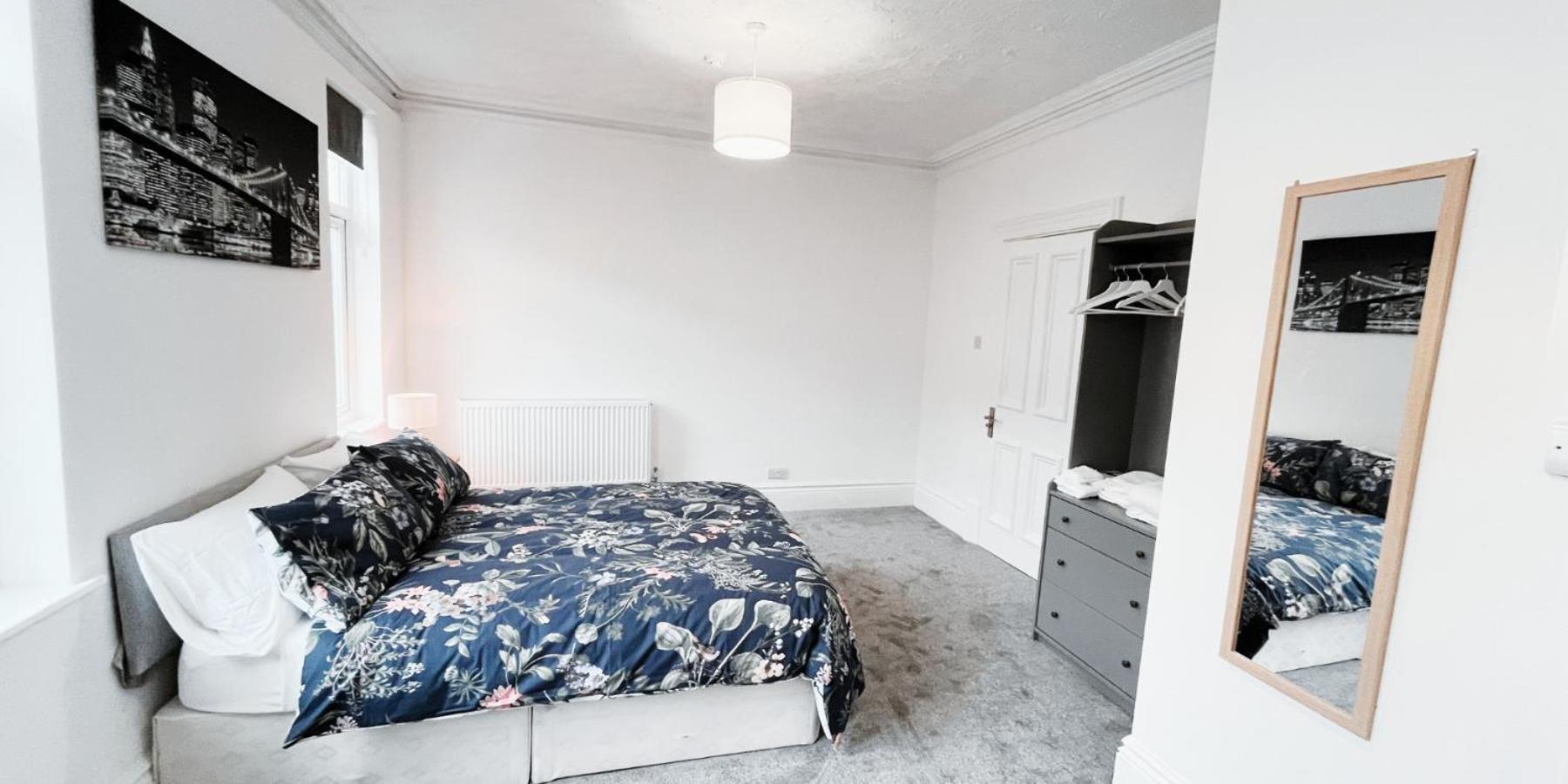Spacious Room In Modern House Near Nottingham Exterior photo
