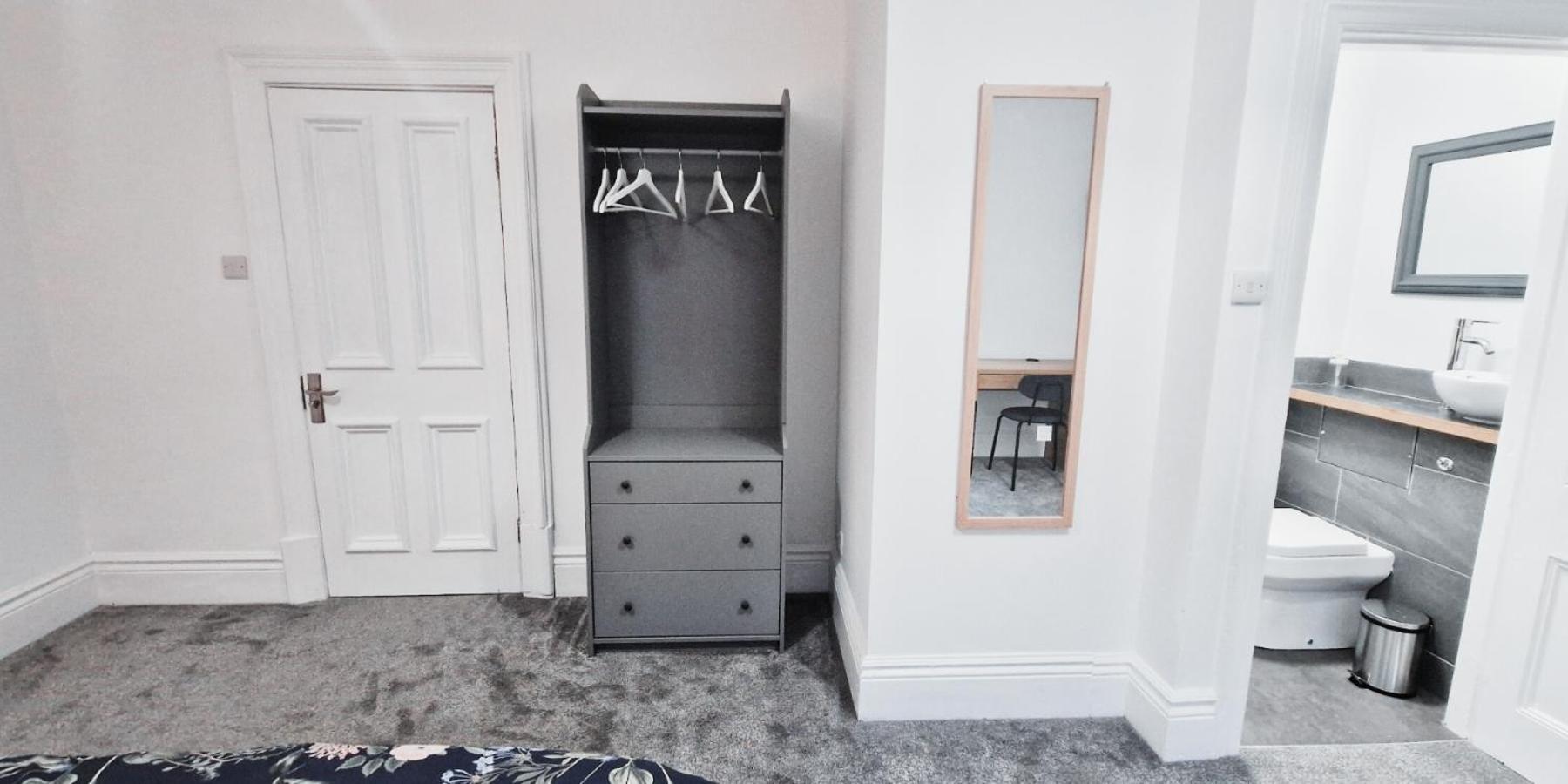 Spacious Room In Modern House Near Nottingham Exterior photo