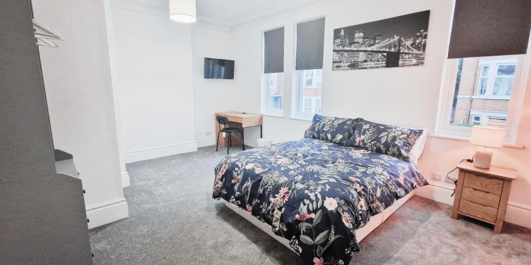 Spacious Room In Modern House Near Nottingham Exterior photo
